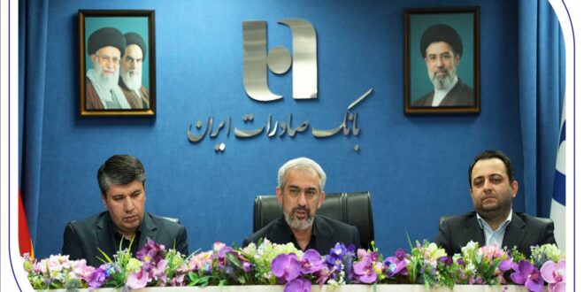 در حضور وزیر امور اقتصادی و دارایی و با برگزاری آیین معارفه / افشین خانی مدیرعامل بانک صادرات ایران شد