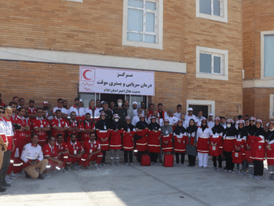 ساختمان امدادی و درمانی هلال احمر در مرز مهران افتتاح شد